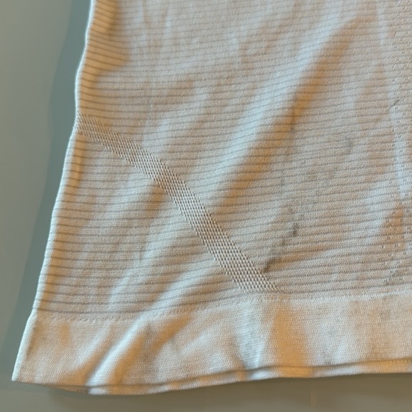 Lululemon race length training top - size 10 - Picture 6 of 9